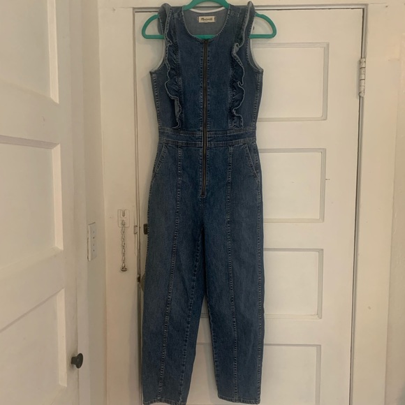 Denim Ruffle-Sleeve zip-front jumpsuit - Picture 2 of 3